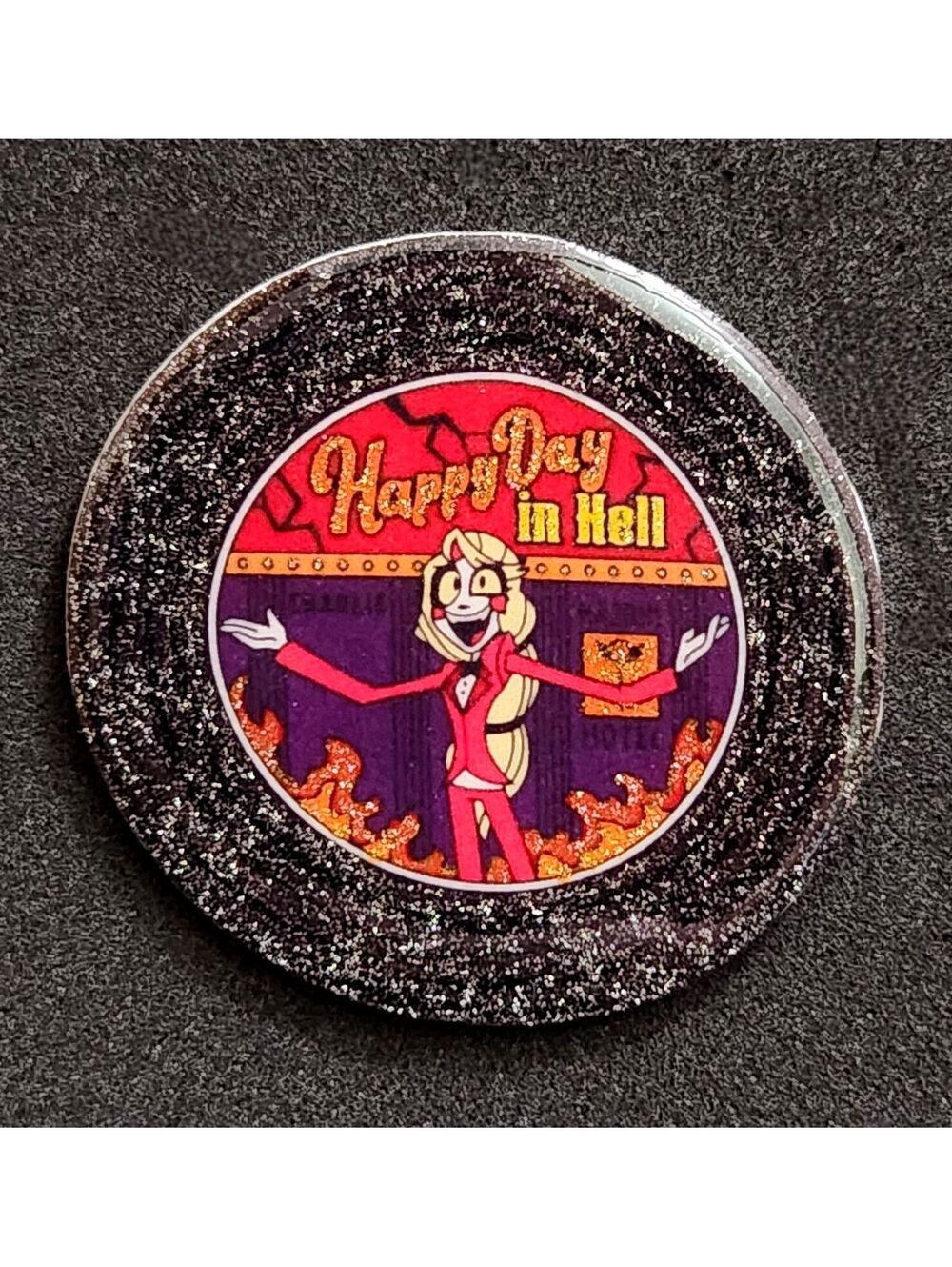 Charlie, Happy Day in Hell vynil record glitter pin - Hazbin Hotel